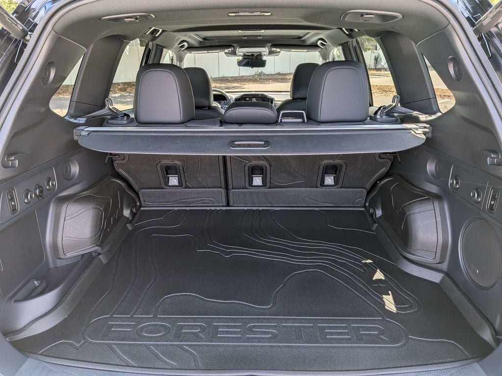 2026 Subaru FORESTER Touring Hybrid