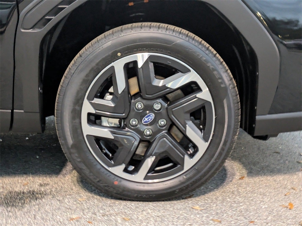 2025 Subaru FORESTER Limited Hybrid