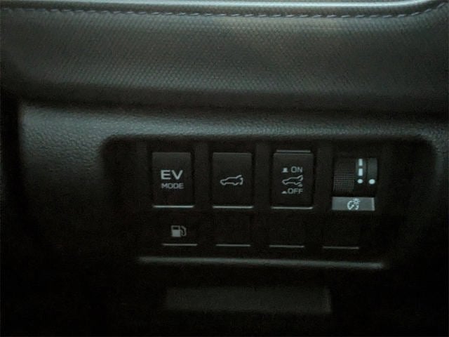 2025 Subaru FORESTER Limited Hybrid