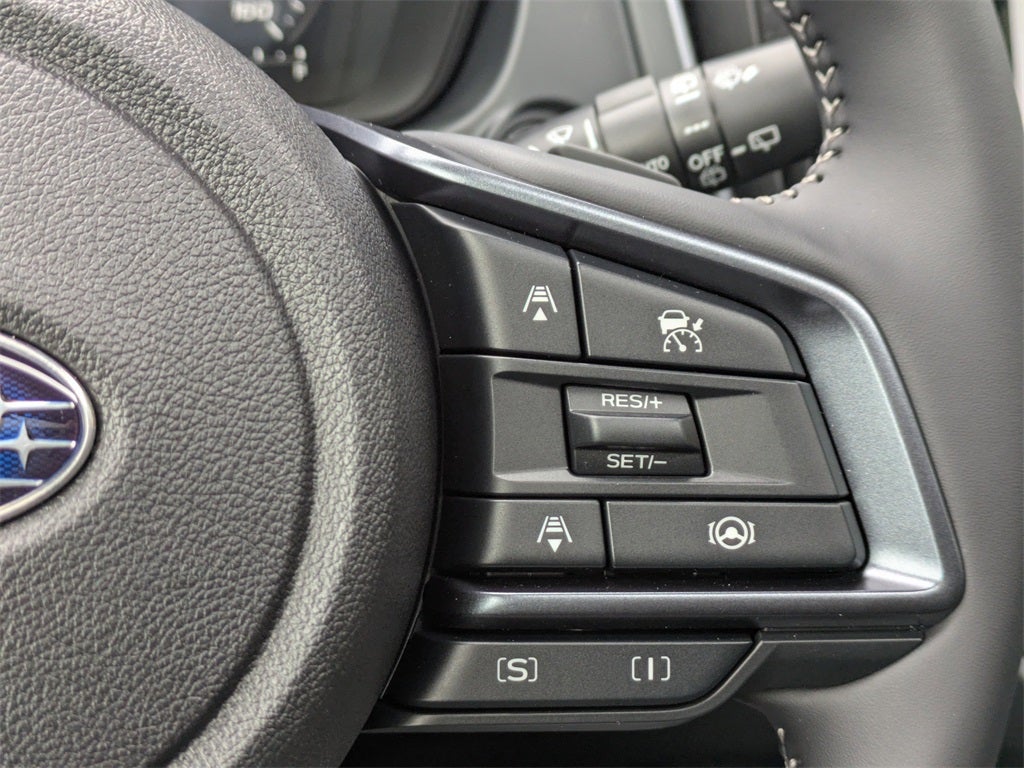 2025 Subaru FORESTER Limited Hybrid