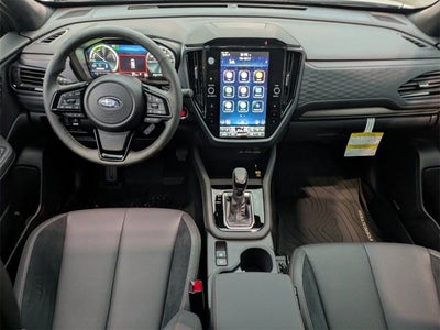 2025 Subaru FORESTER Touring Hybrid