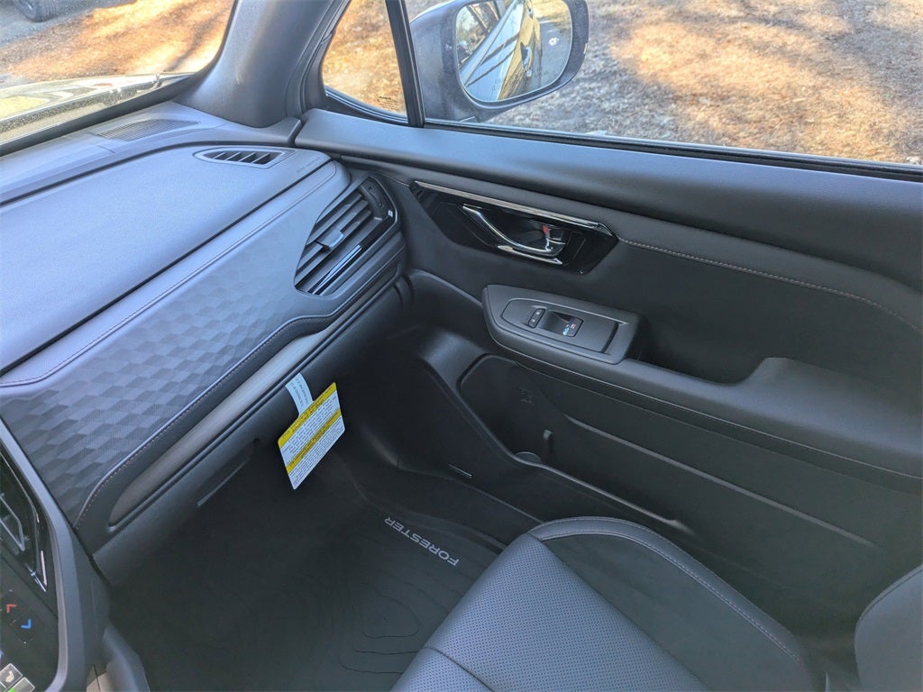 2025 Subaru FORESTER Touring Hybrid