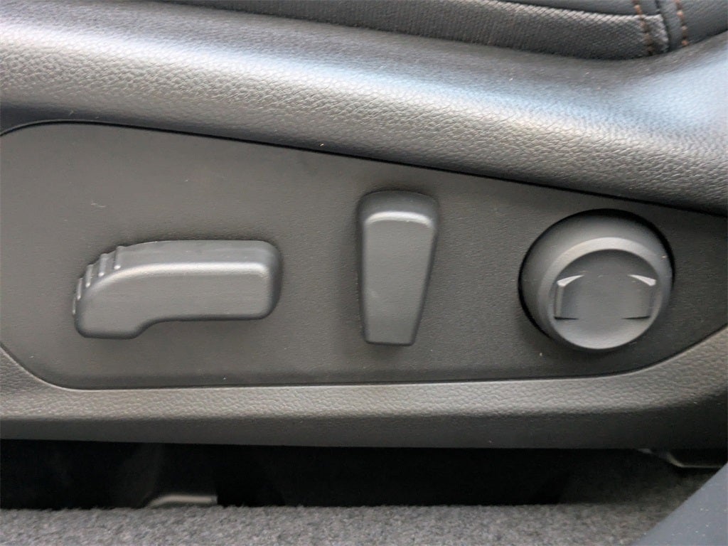 2025 Subaru FORESTER Touring Hybrid