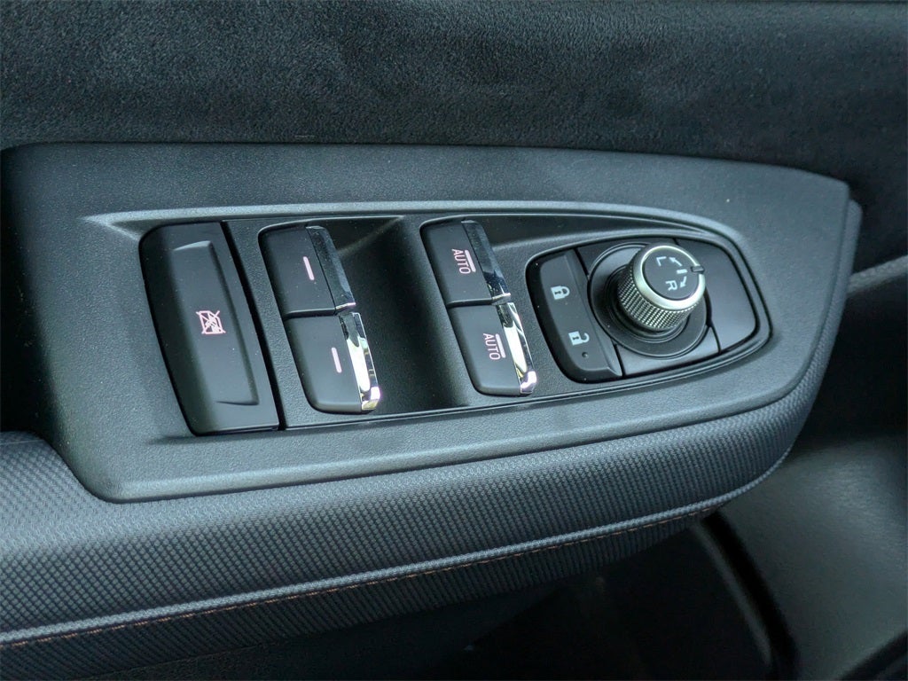 2025 Subaru FORESTER Touring Hybrid