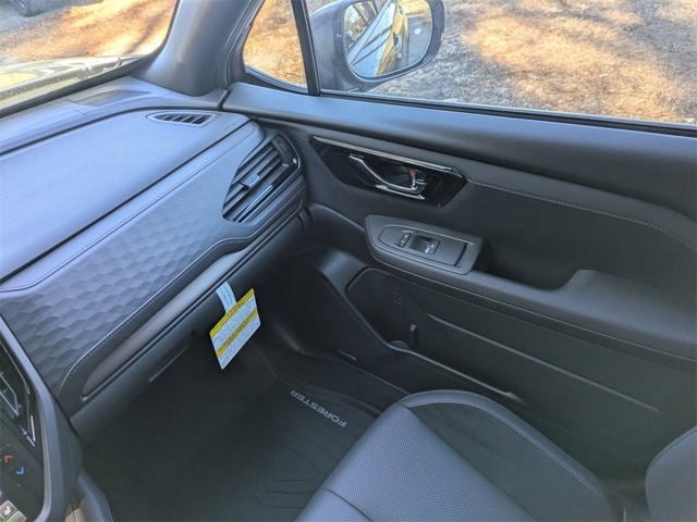 2025 Subaru FORESTER Touring Hybrid