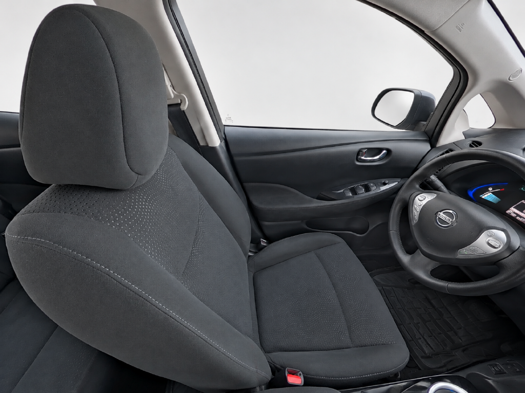 2015 Nissan Leaf SV