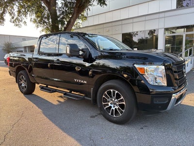 2024 Nissan Titan SV