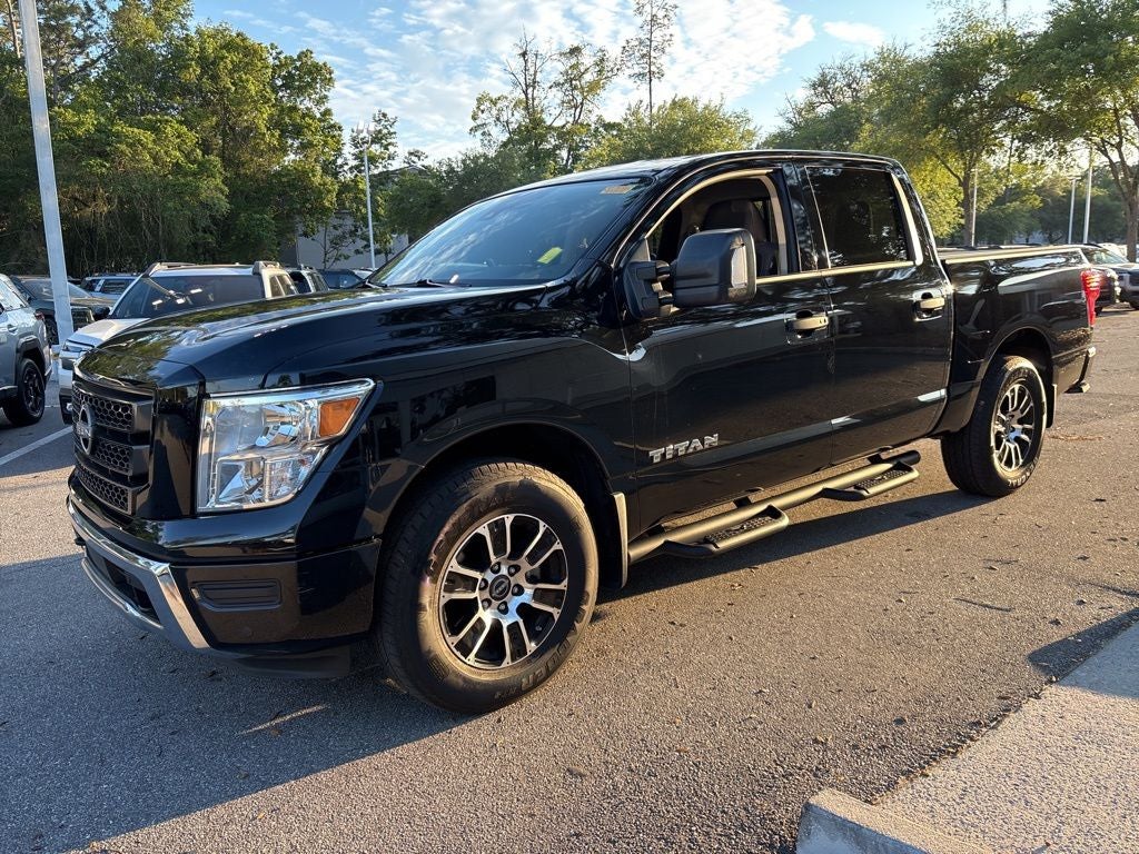 2024 Nissan Titan SV