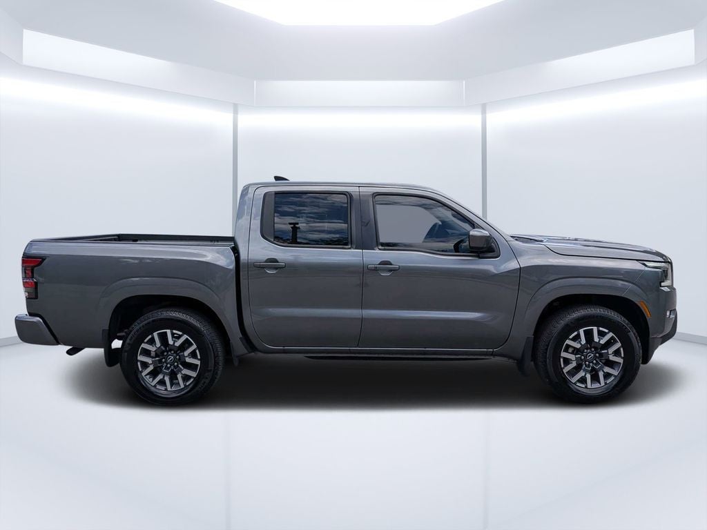 2024 Nissan Frontier SL
