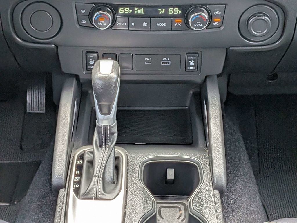 2024 Nissan Frontier SL