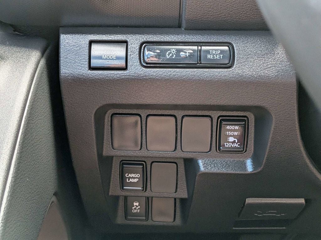 2024 Nissan Frontier SL