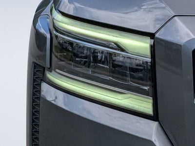 2024 Nissan Frontier SL