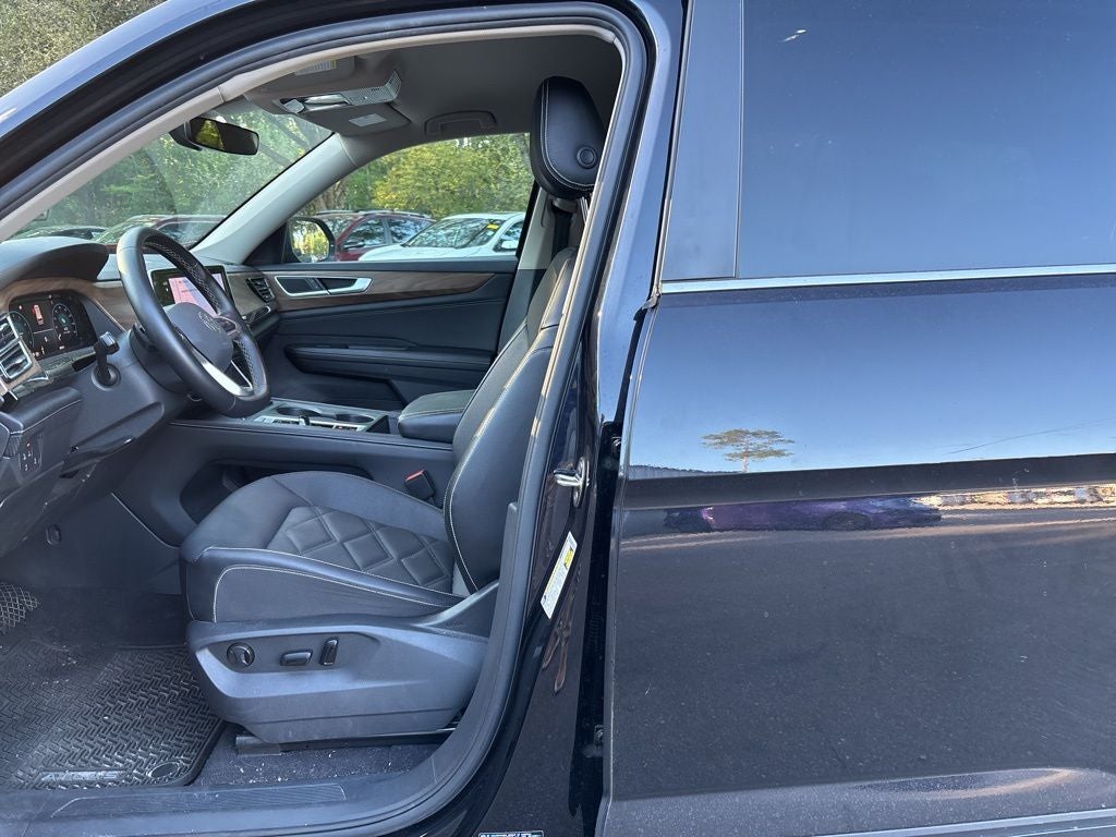 2024 Volkswagen Atlas 2.0T SE