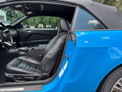 2011 Ford Mustang V6 Premium