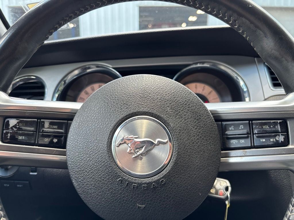 2011 Ford Mustang V6 Premium