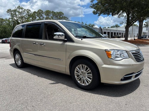 2014 Chrysler Town & Country Limited