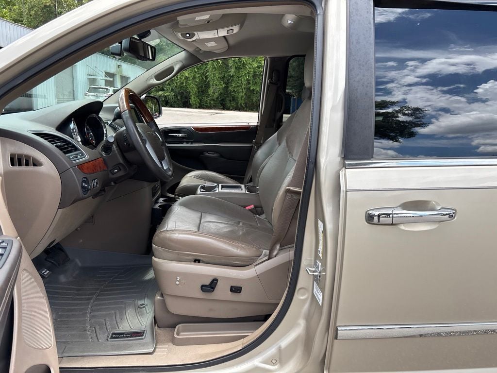 2014 Chrysler Town & Country Limited