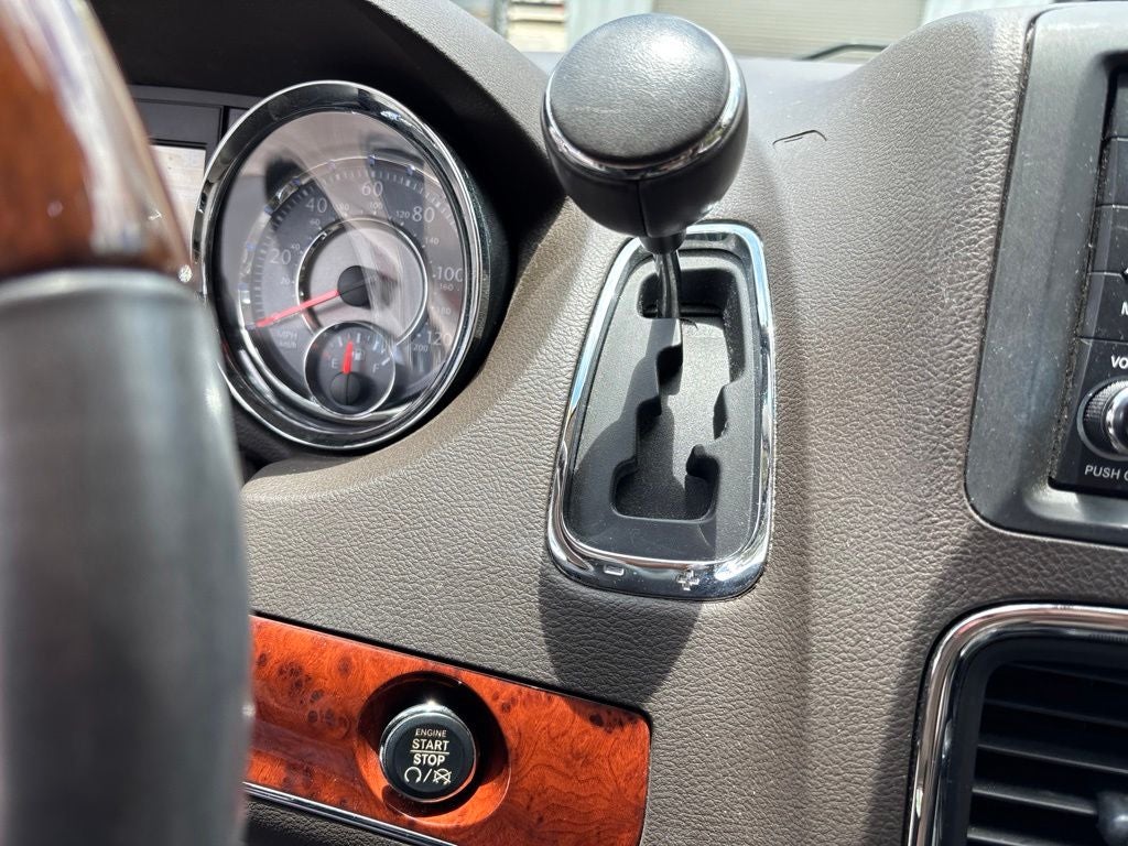 2014 Chrysler Town & Country Limited