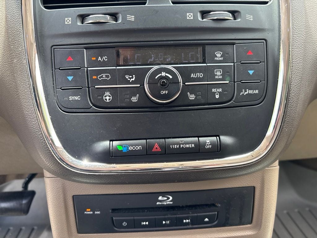 2014 Chrysler Town & Country Limited
