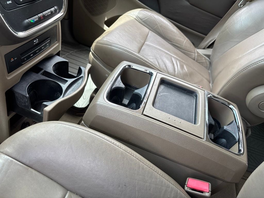 2014 Chrysler Town & Country Limited