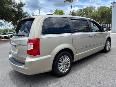2014 Chrysler Town & Country Limited
