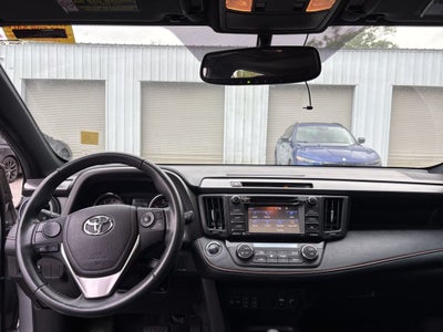 2016 Toyota RAV4 SE