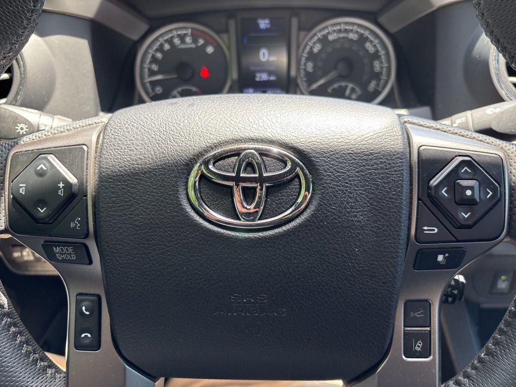 2022 Toyota Tacoma Limited V6