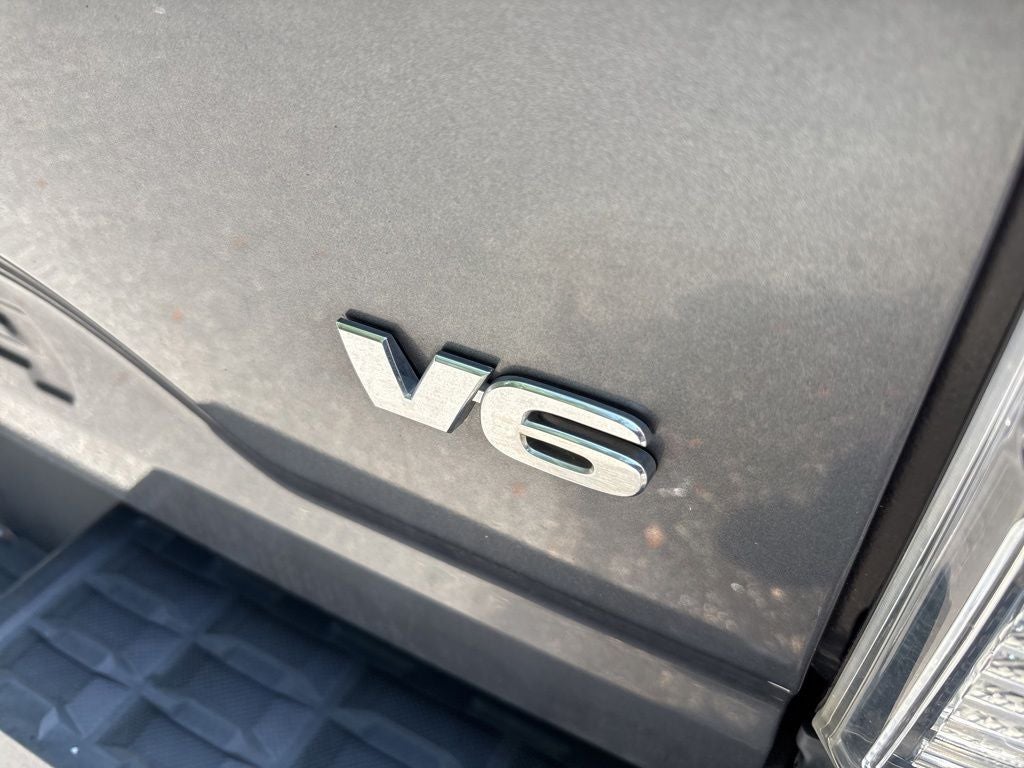 2022 Toyota Tacoma Limited V6