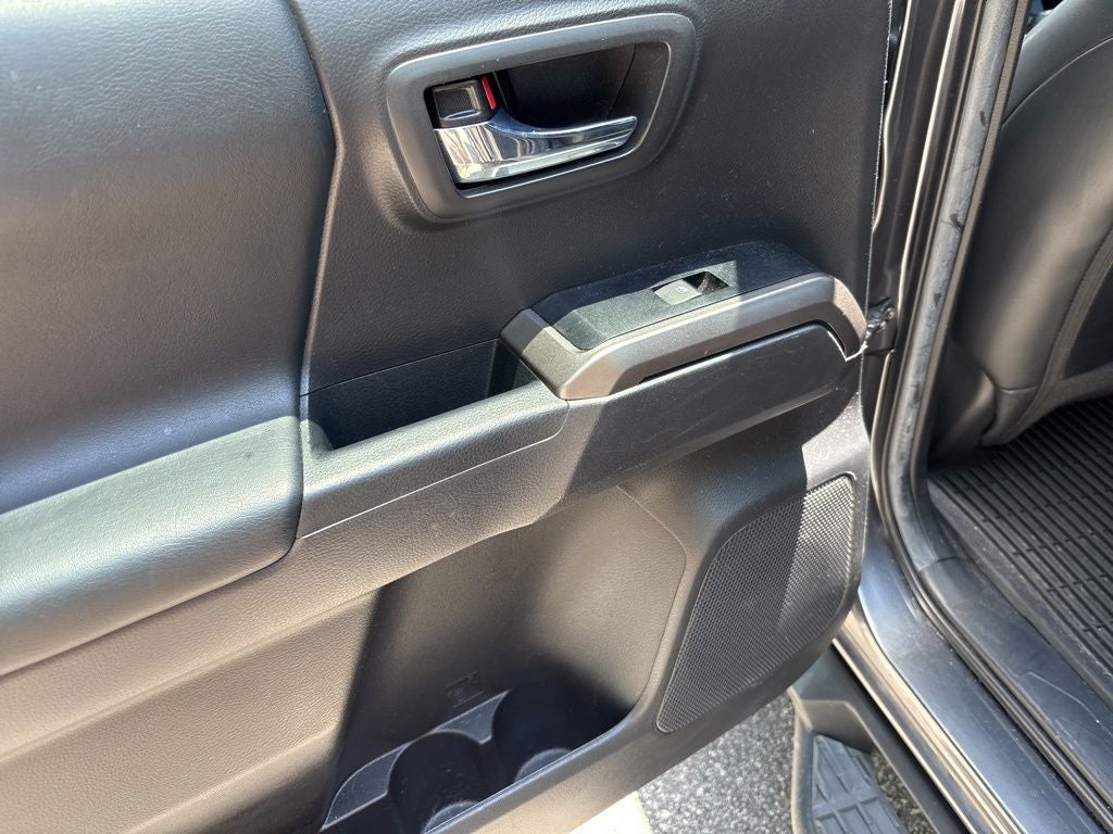 2022 Toyota Tacoma Limited V6