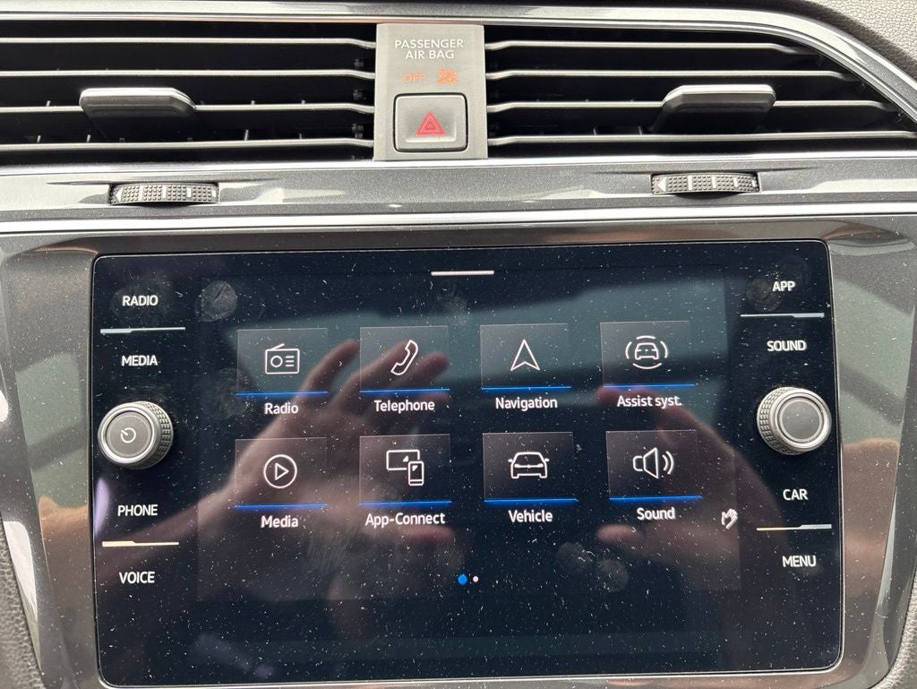 2023 Volkswagen Tiguan 2.0T SE R-Line Black