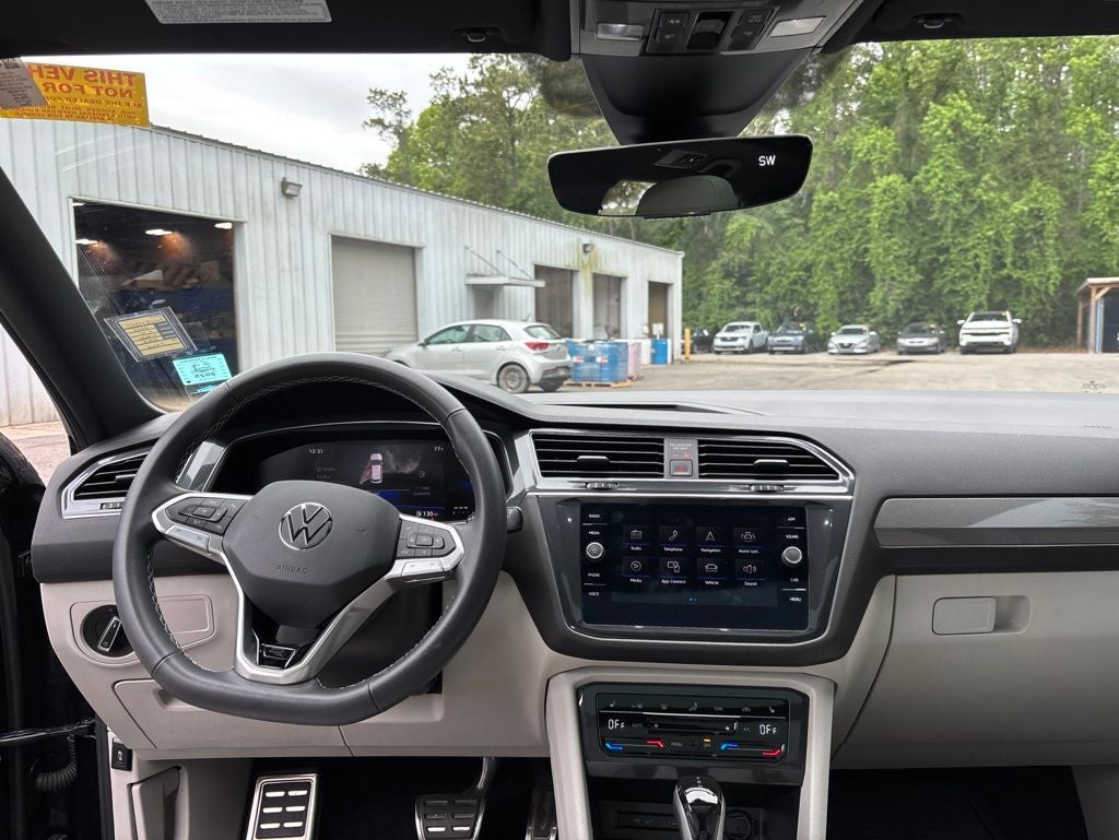 2023 Volkswagen Tiguan 2.0T SE R-Line Black