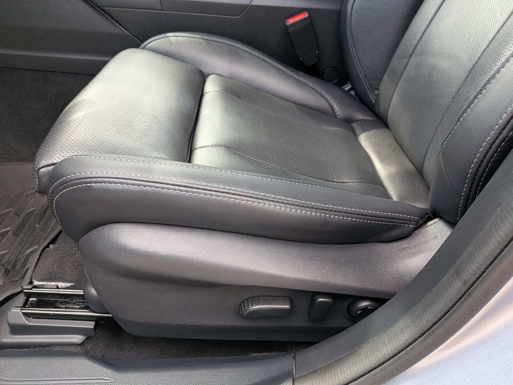 2025 Subaru Legacy Touring XT