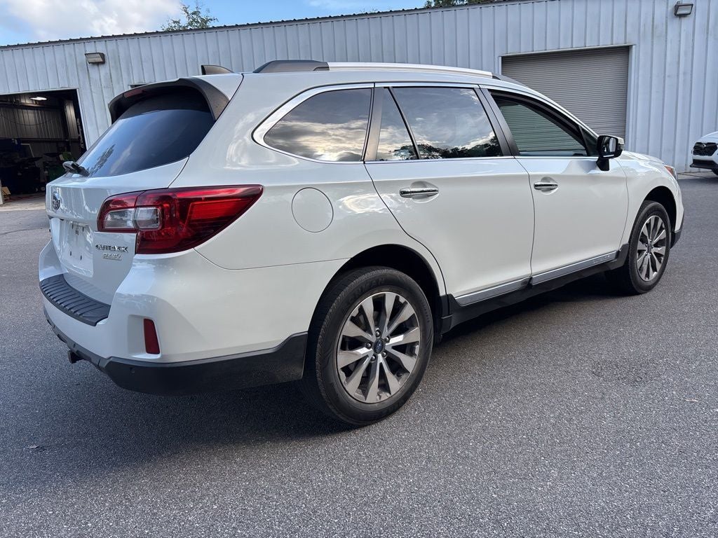2017 Subaru Outback 2.5i Touring