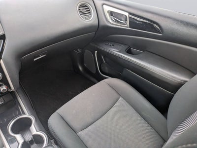 2020 Nissan Pathfinder SV