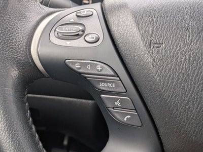 2020 Nissan Pathfinder SV