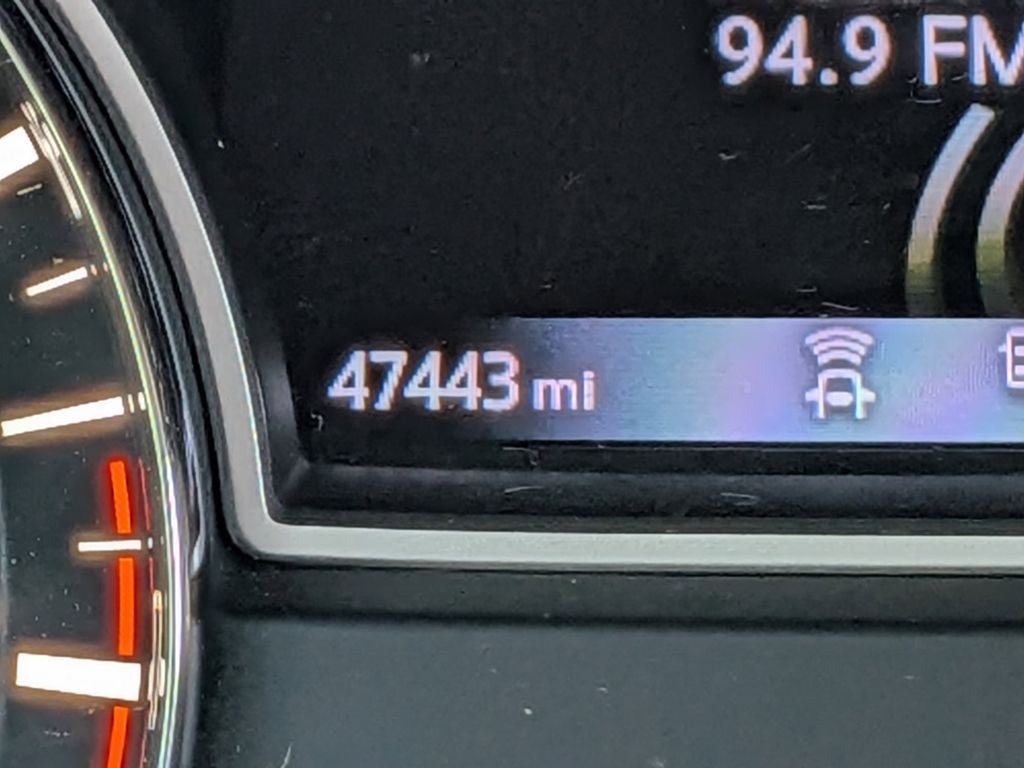 2020 Nissan Pathfinder SV