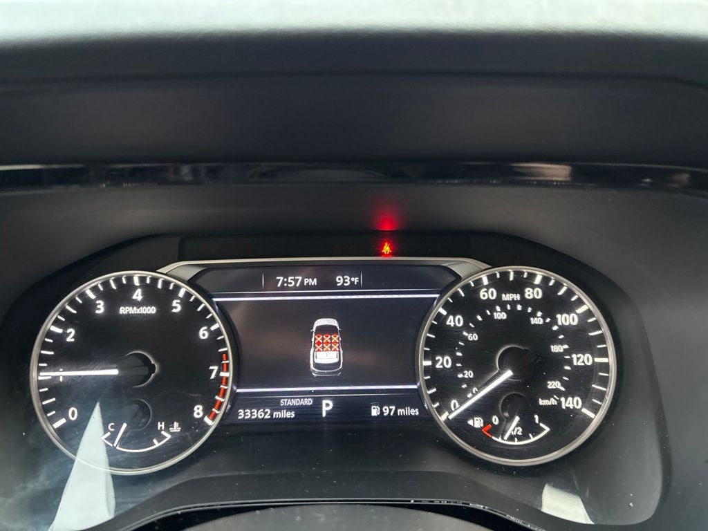 2023 Nissan Pathfinder SV
