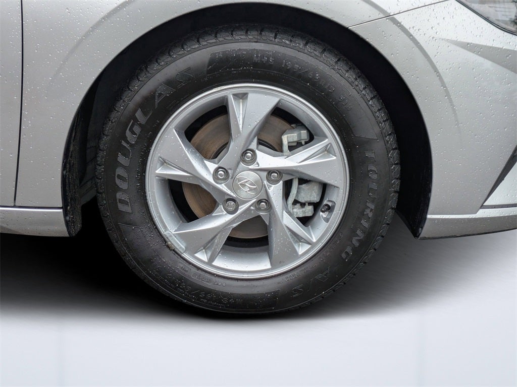 2023 Hyundai Elantra SE