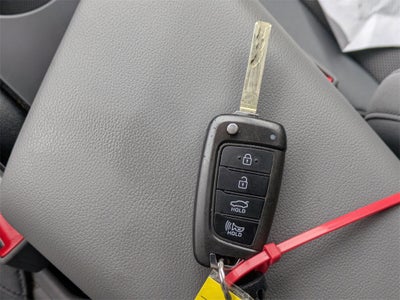 2023 Hyundai Elantra SE