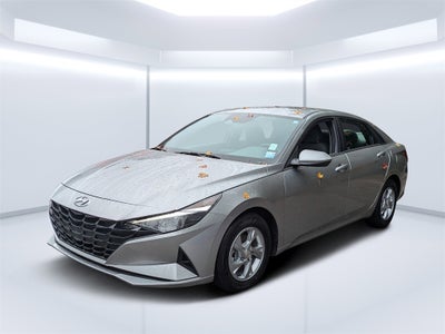 2023 Hyundai Elantra SE