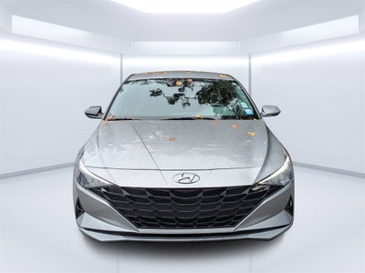 2023 Hyundai Elantra SE