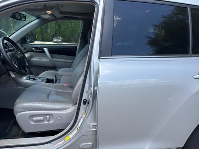 2013 Toyota Highlander SE