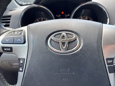 2013 Toyota Highlander SE