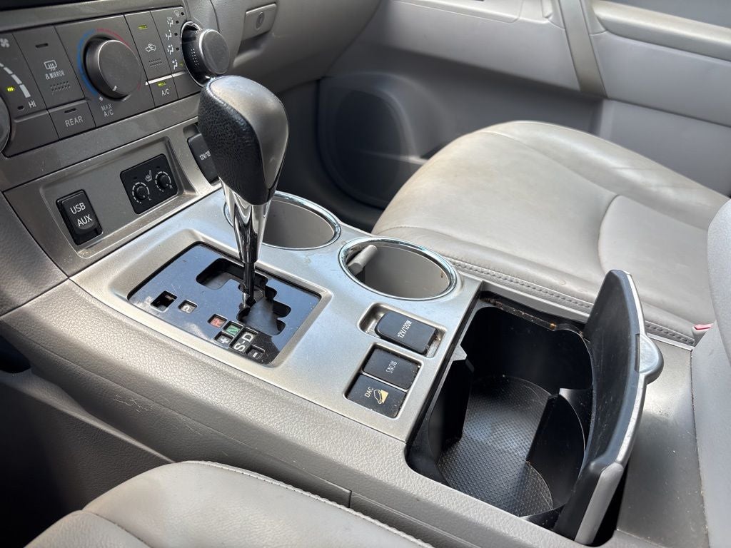 2013 Toyota Highlander SE