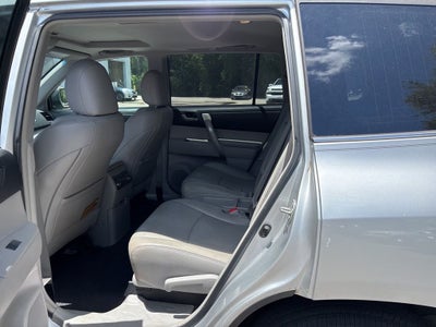 2013 Toyota Highlander SE