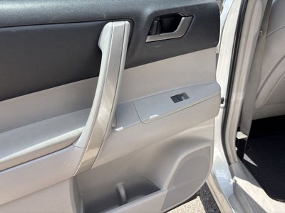 2013 Toyota Highlander SE