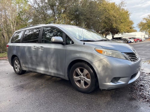 2014 Toyota Sienna LE