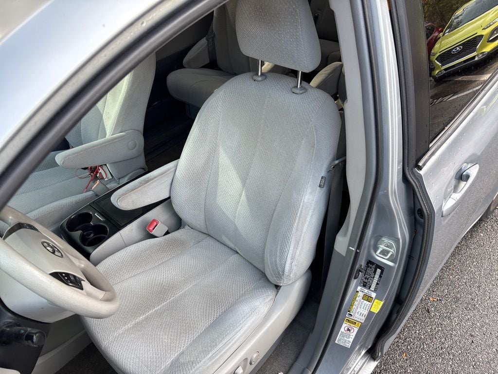 2014 Toyota Sienna LE