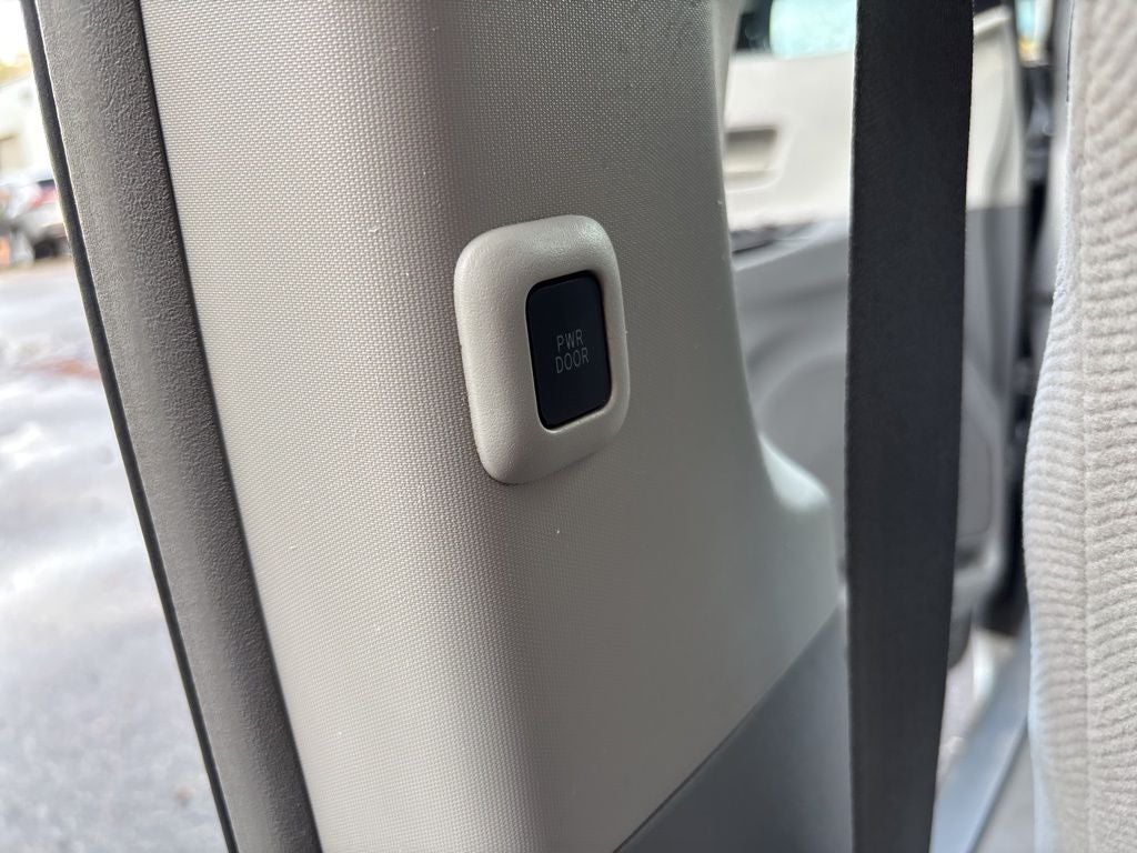 2014 Toyota Sienna LE