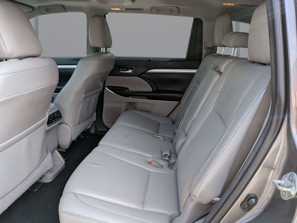 2016 Toyota Highlander XLE V6